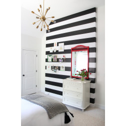 Black Horizontal Stripes Pattern